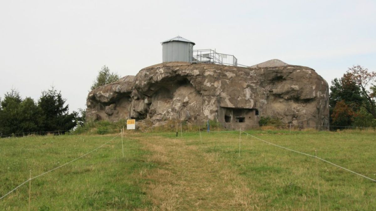 Oprava pevnosti Dobrošov bude pokračovat, stála kvůli ochraně netopýrů